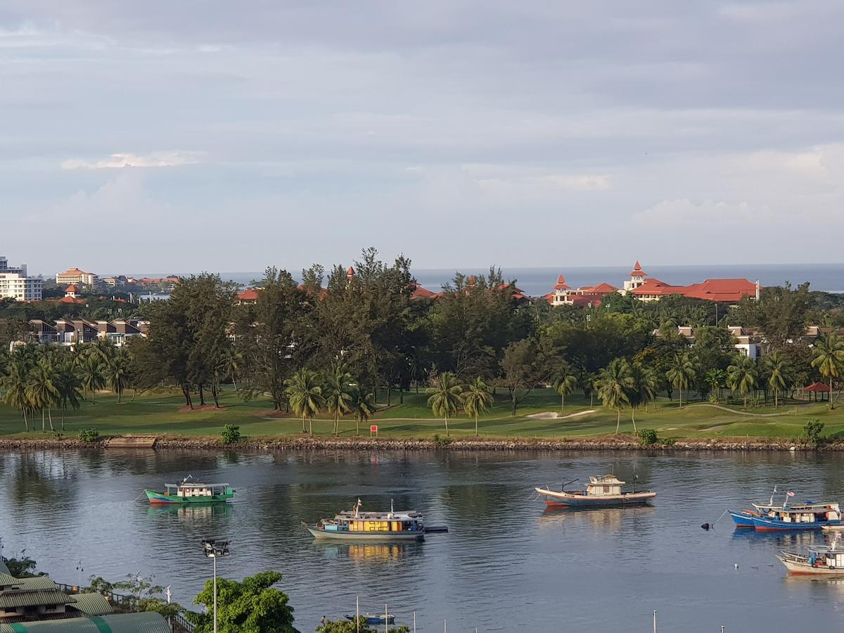 Marina Court Luxury Penthouse Apart otel Kota Kinabalu Dış mekan fotoğraf