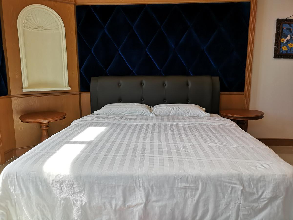 Marina Court Luxury Penthouse Apart otel Kota Kinabalu Dış mekan fotoğraf