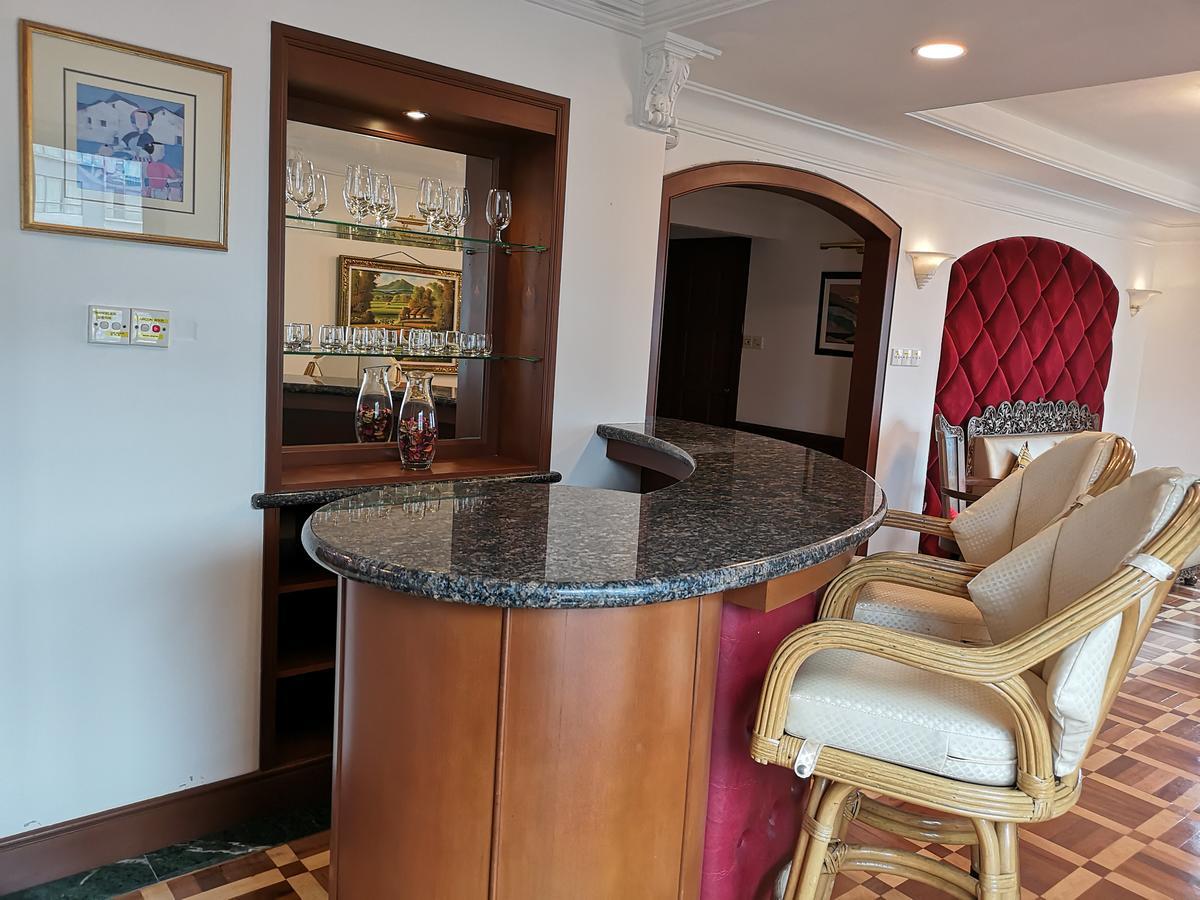 Marina Court Luxury Penthouse Apart otel Kota Kinabalu Dış mekan fotoğraf